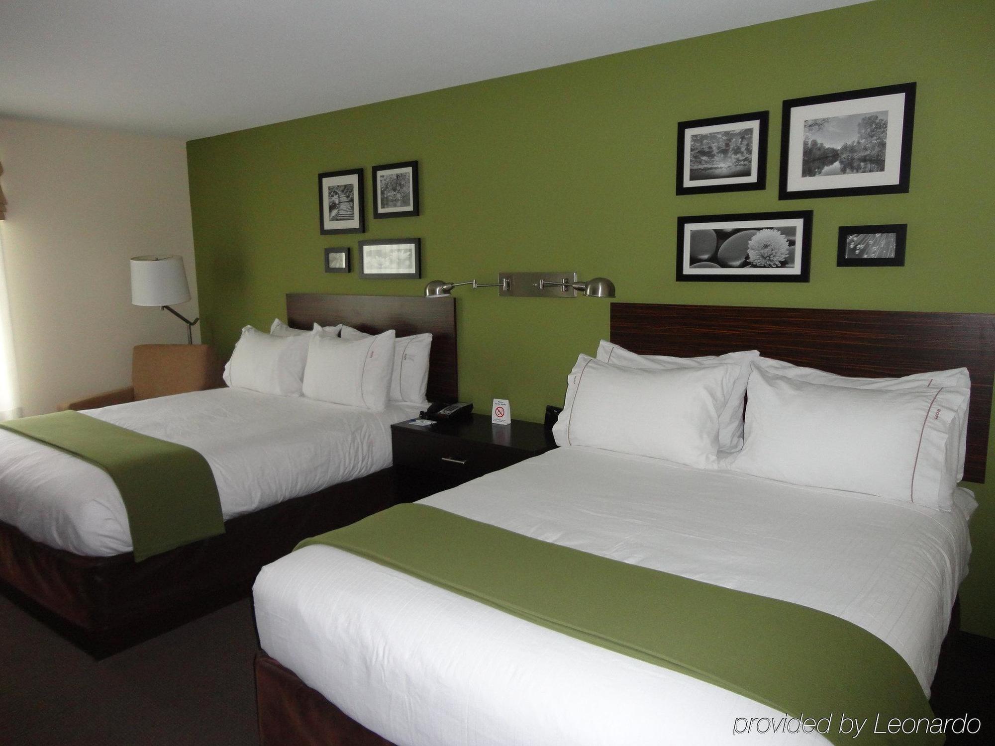 Holiday Inn Express Hotel & Suites Rogers By Ihg Luaran gambar