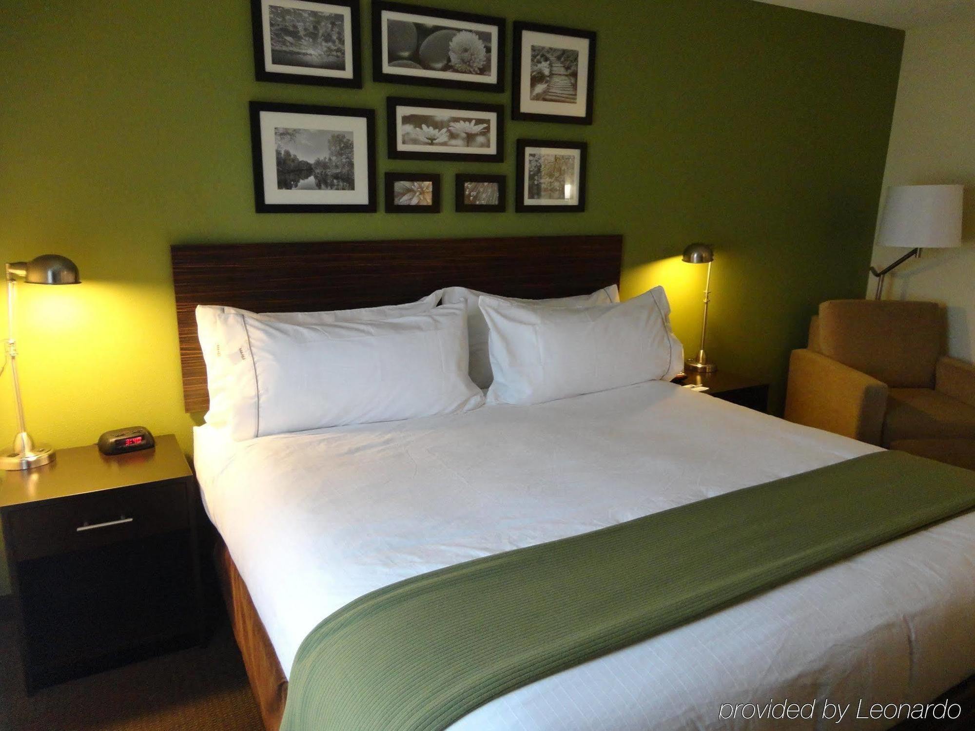 Holiday Inn Express Hotel & Suites Rogers By Ihg Luaran gambar